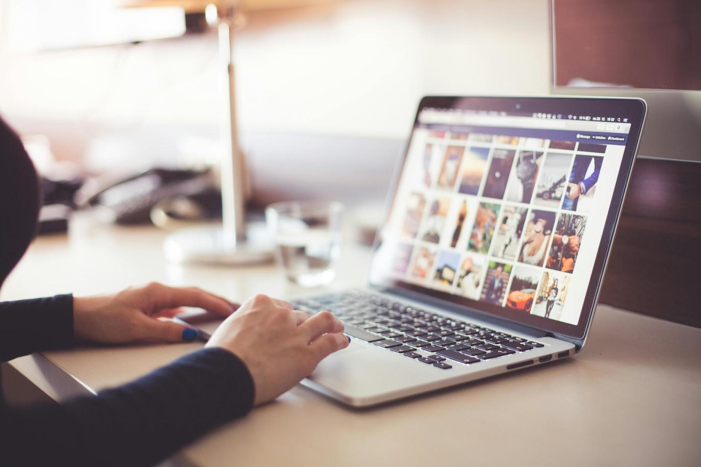 C:\Users\LENOVO\Downloads\pexels-picjumbo-com-55570-196655.jpg